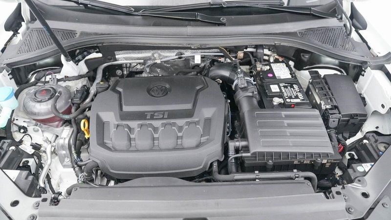 2022 Volkswagen Tiguan 2.0T SEImage 26