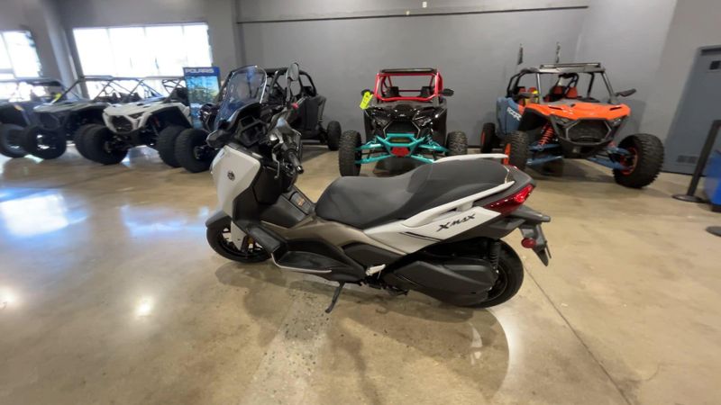 Used 2023 Yamaha Xmax Image 6