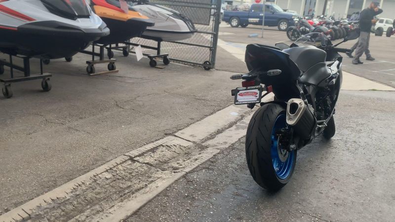 New 2026 Kawasaki NINJA ZX-6R Image 8