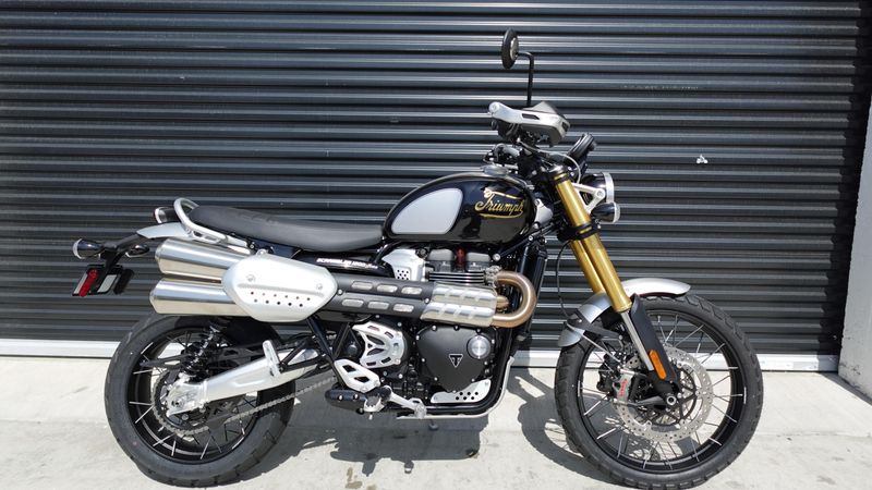 New 2025 Triumph Scrambler 1200 XE 