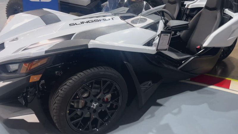 New 2026 Polaris SLINGSHOT SL AUTODRIVE Image 7
