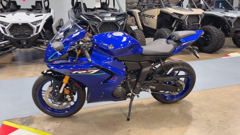 Used 2026 Yamaha YZF-R7 CA Image 9