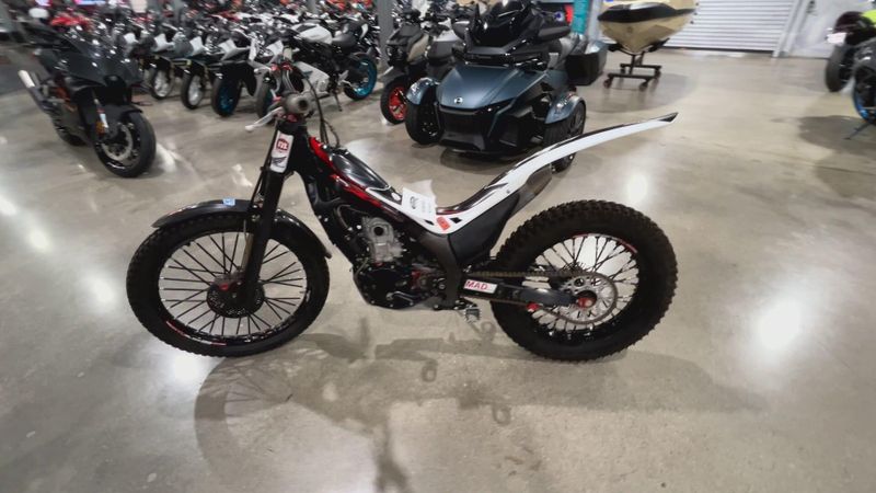 Used 2018 Honda COTA 300RR Image 9