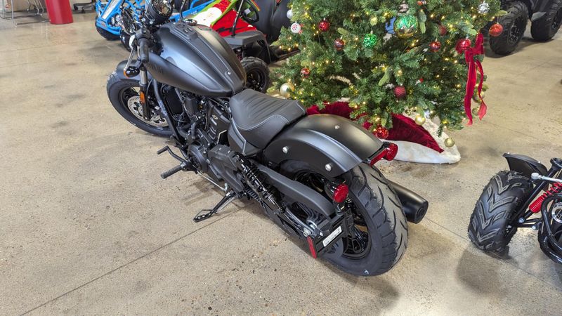 2025 Indian Motorcycle INDIAN SCOUT BOBBER SIXTY LIMITED ONYX BLACK SMOKEImage 4