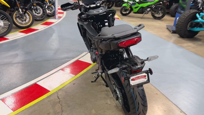 New 2026 Yamaha TRACER 9 Image 3