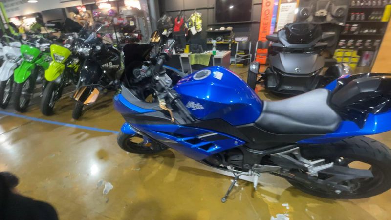 Used 2017 Kawasaki NINJA 300 Image 9