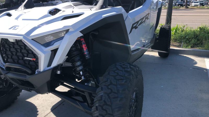 New 2026 Polaris RZR PRO R 4 ULTIMATE Image 6