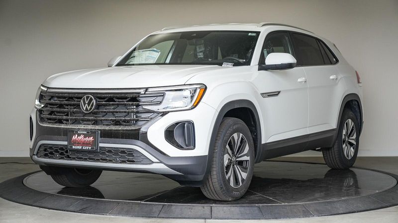 2025 Volkswagen Atlas Cross Sport 2.0T SEImage 1