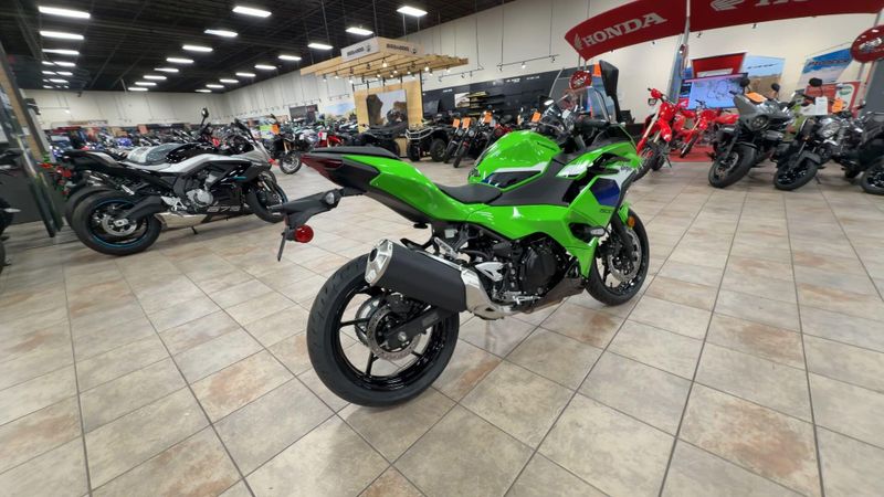 New 2026 Kawasaki NINJA 500 SE ABS Image 9