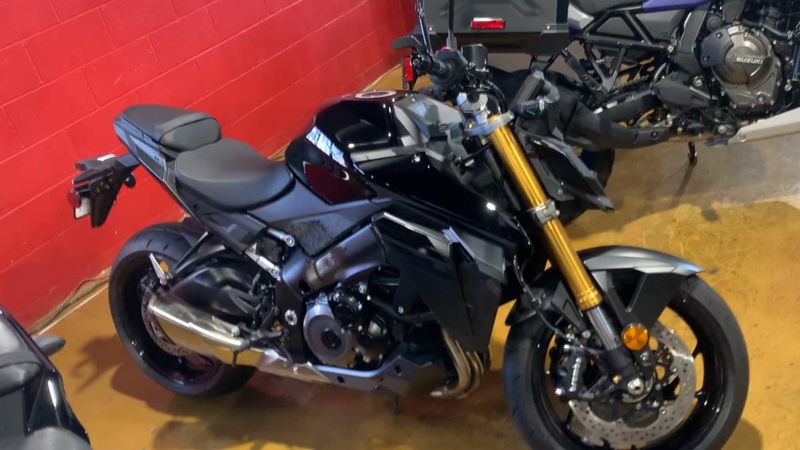 New 2025 Suzuki GSX-S1000 Image 5