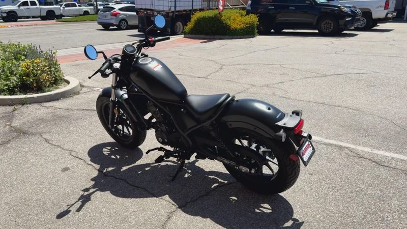 New 2026 Honda REBEL 300 E-CLUTCH Image 2