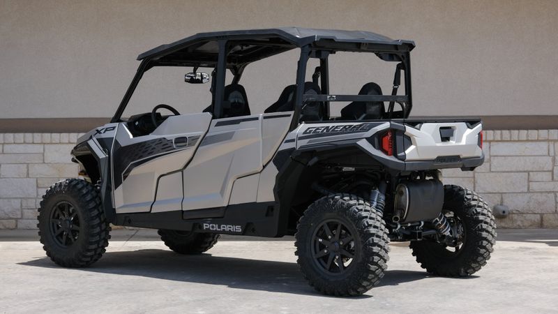 2024 Polaris GENERAL XP 4 1000 ULTIMATE MATTE SILVER QUARTZImage 5