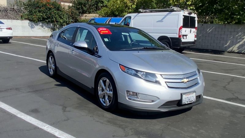Used 2012 Chevrolet Volt BaseImage 3