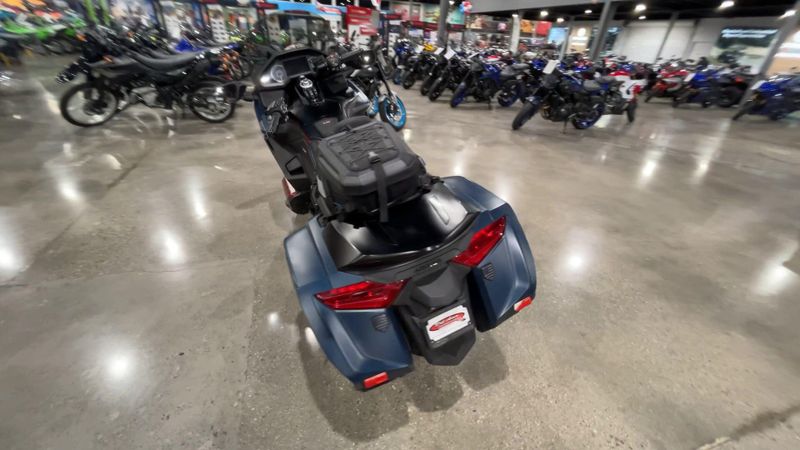 Used 2022 Honda Goldwing Image 6