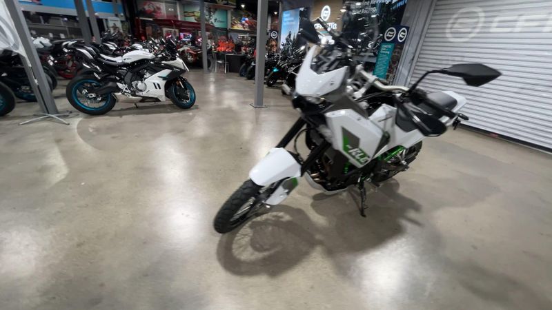 Used 2026 Kawasaki KLE500 SE ABS Image 4