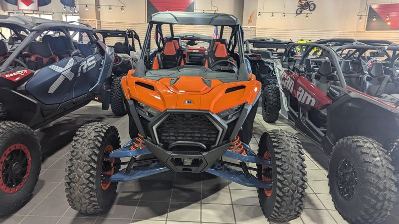 2025 Polaris RZR PRO S 4 ULTIMATE ORANGE RUST AND ZENITH BLUEImage 7