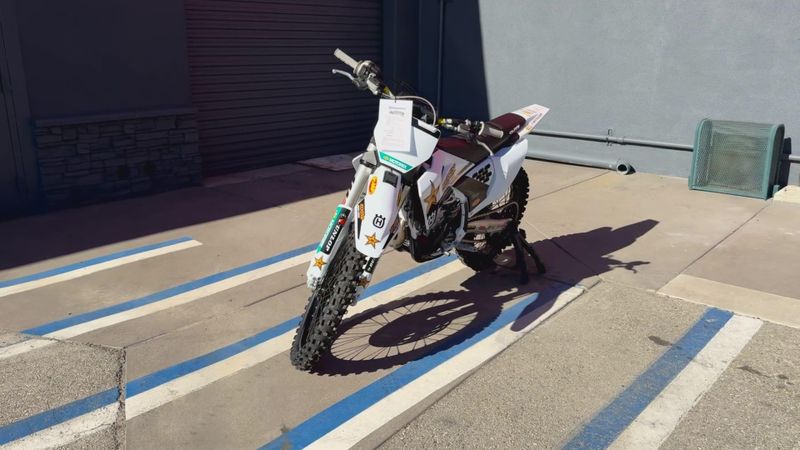 New 2025 Husqvarna FC 450 FACTORY EDITION Image 8