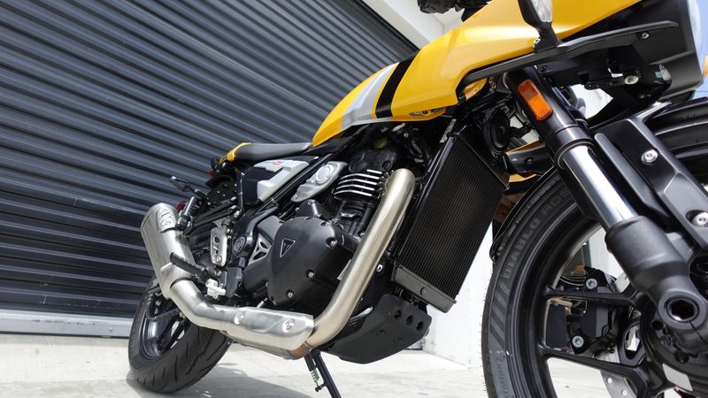 New 2026 Triumph Thruxton 400 