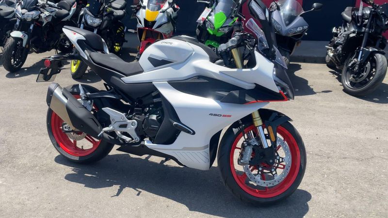 Used 2025 CFMOTO 450SS Image 5