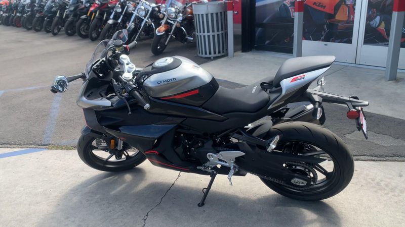New 2025 CFMOTO 450SS Image 9