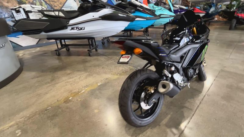 Used 2021 Yamaha YZF-R3 ABS Image 8