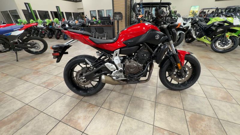 Used 2017 Yamaha FZ-07 Image 2
