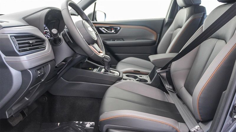 2025 Subaru Forester SportImage 18