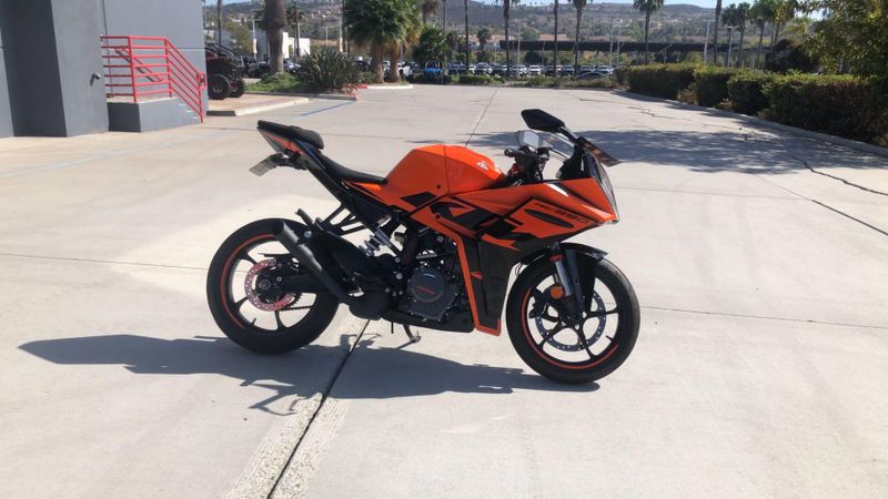 Used 2022 KTM RC 390 Image 7
