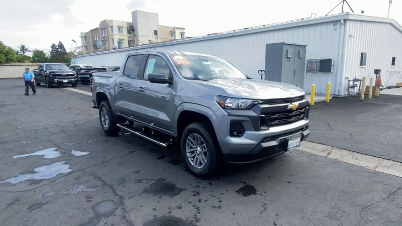 Used 2023 Chevrolet Colorado LTImage 3