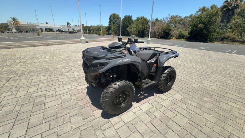 New 2026 Can-Am OUTLANDER 500 Image 5