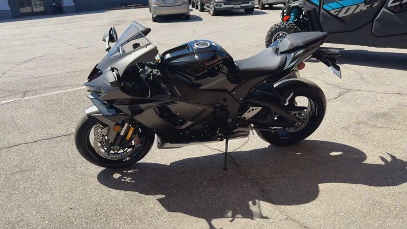 New 2026 Kawasaki NINJA ZX-10R Image 9