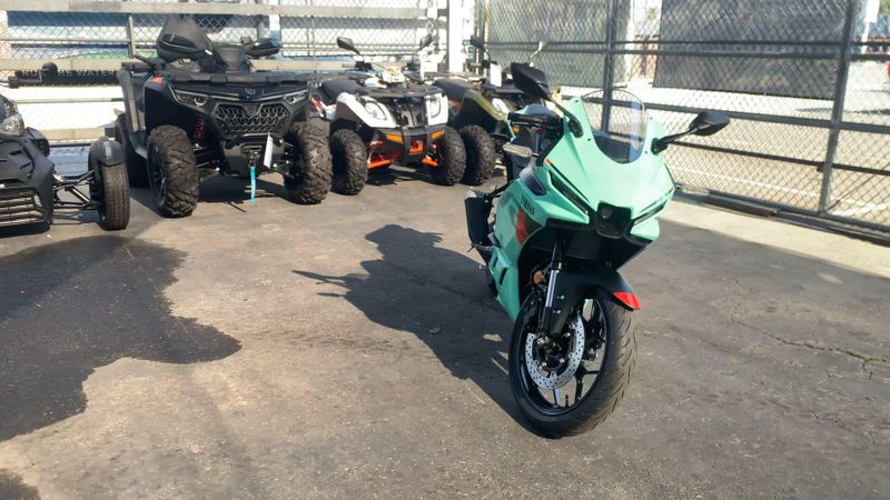 New 2026 Yamaha YZF-R3 ABS Image 3