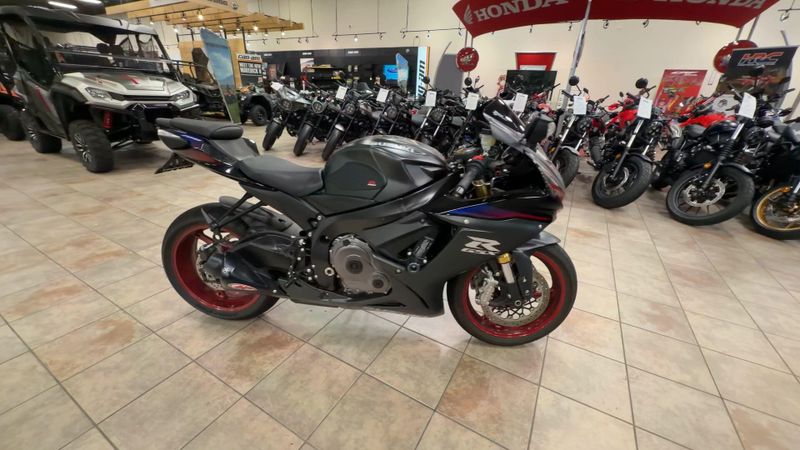 Used 2026 Suzuki GSX-R750 CA Image 2