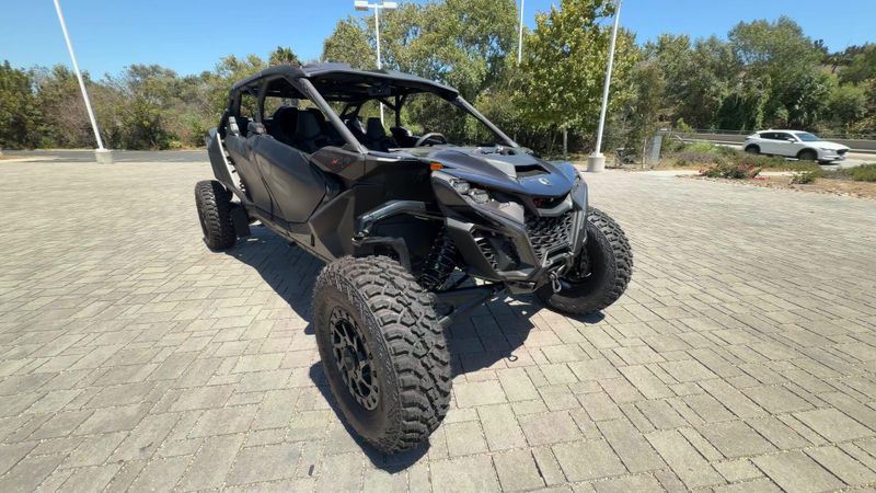 New 2026 Can-Am MAVERICK R MAX X RS 999T DCT Image 3