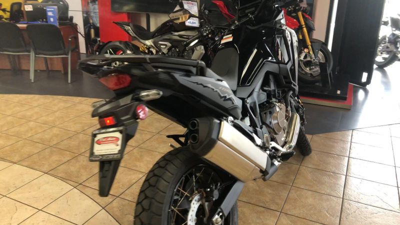 New 2026 Honda AFRICA TWIN DCT Image 2