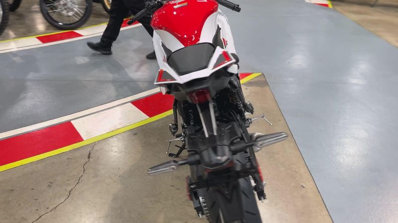 New 2026 Yamaha YZF-R7 70TH ANNIVERSARY EDITION Image 3