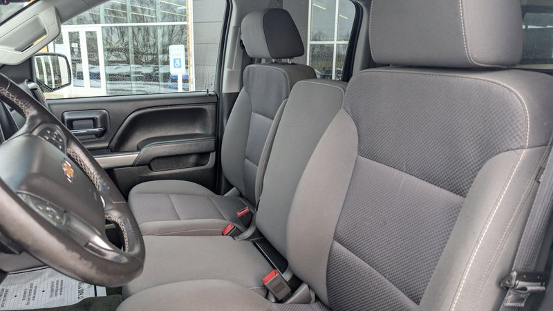 Used 2018 Chevrolet Silverado 1500 LTImage 21