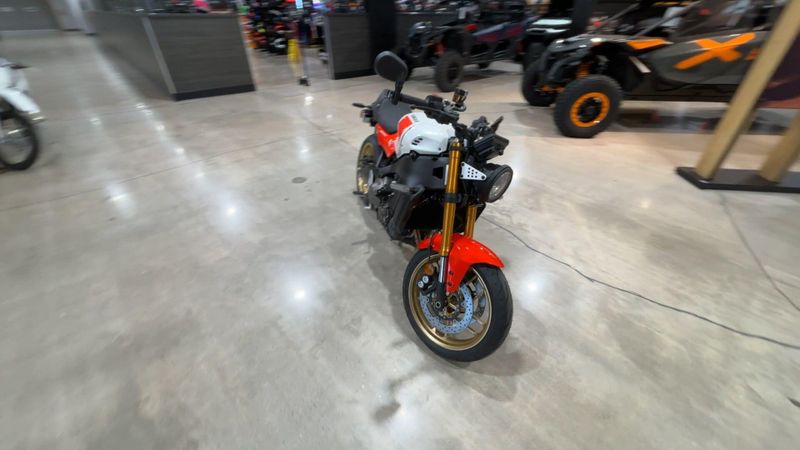 New 2026 Yamaha XSR900 Image 6