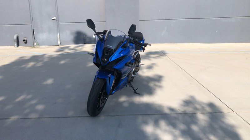 New 2026 Suzuki GSX-8R Image 4