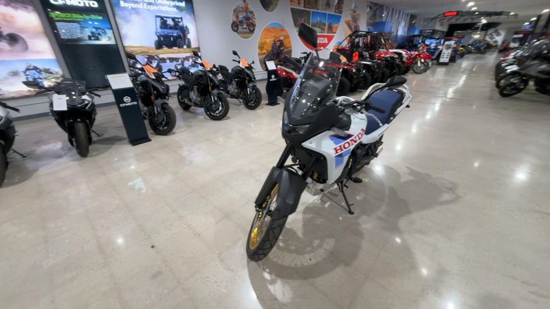 New 2026 Honda TRANSALP E-CLUTCH Image 8