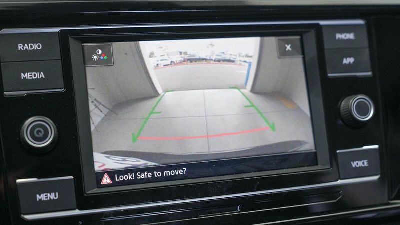 2022 Volkswagen Taos 1.5T SImage 23