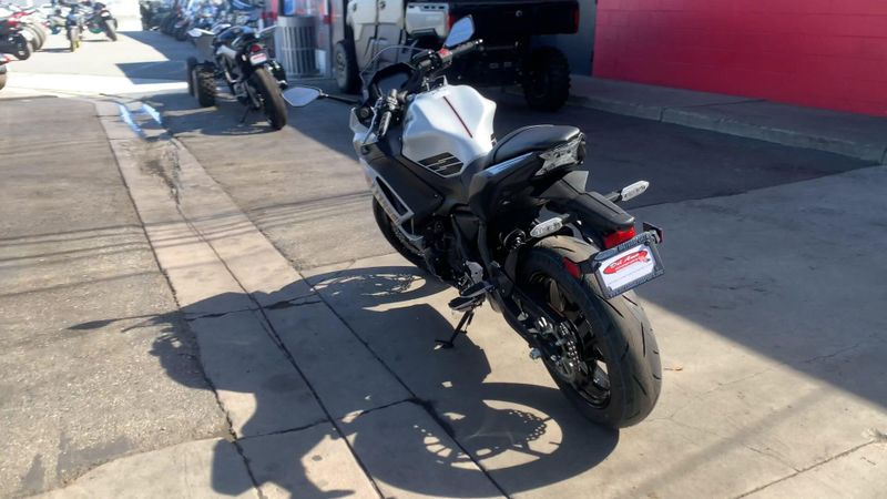 New 2026 Kawasaki NINJA 650 ABS Image 7