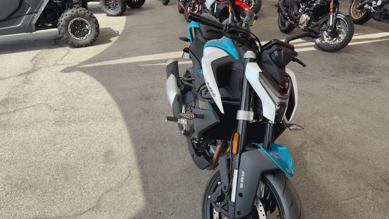New 2026 CFMOTO 450NK Image 7