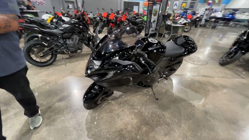 Used 2025 Suzuki Hayabusa Image 4