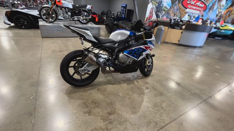 2017 BMW S 1000 RR Image 8