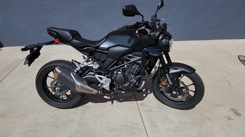 Used 2023 Honda CB300R ABS Image 4