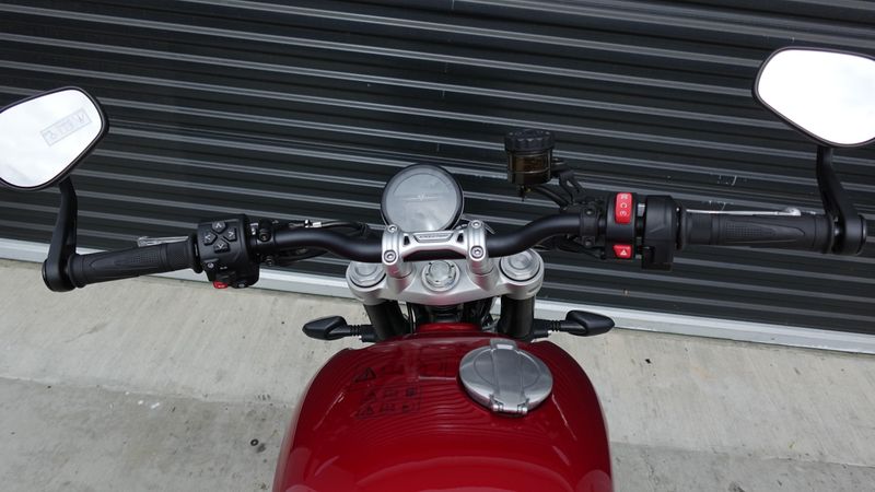 New 2025 Triumph Speed Twin 1200 Base 