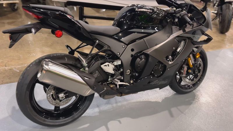 New 2026 Kawasaki NINJA ZX-10R Image 4