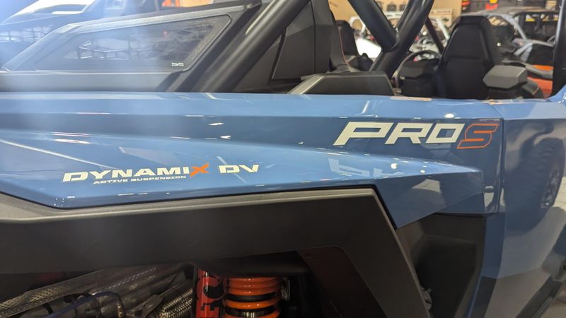 2025 Polaris RZR PRO S 4 ULTIMATE ORANGE RUST AND ZENITH BLUEImage 13