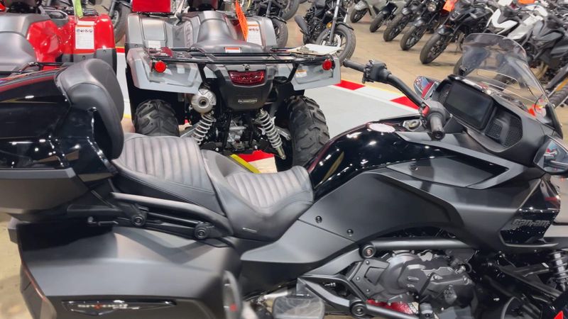 New 2024 Can-Am SPYDER F3 LIMITED (SE6) Image 4
